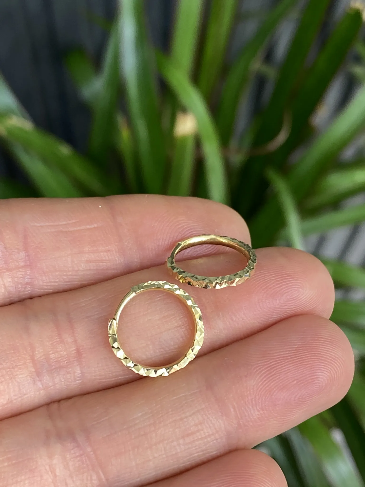 Favori Marka İtalyan Model Halka Küpe