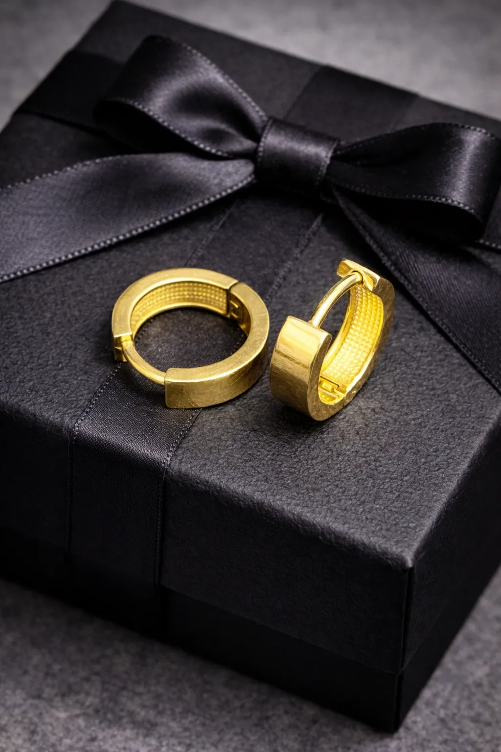 Favori Marka Halka Model Küpe