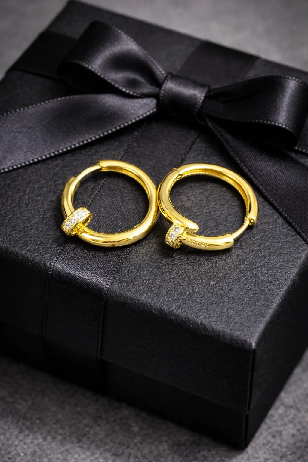 Favori Marka İtalyan Model Küpe