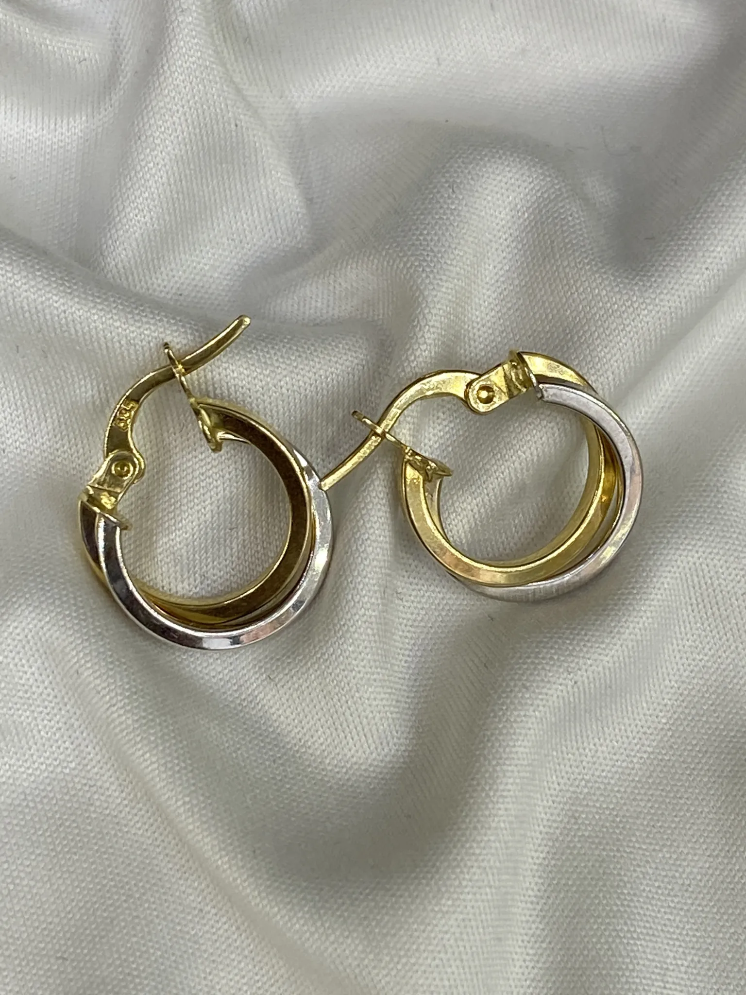 Favori Marka Halka Küpe