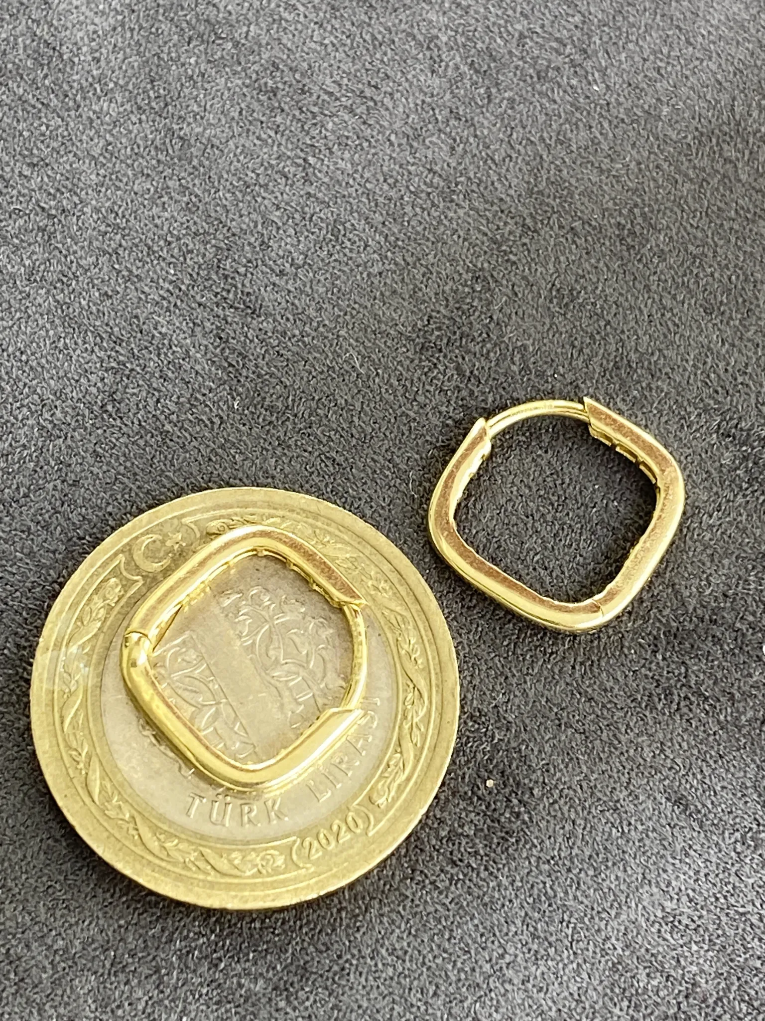 Favori Marka İtalyan Model Küpe