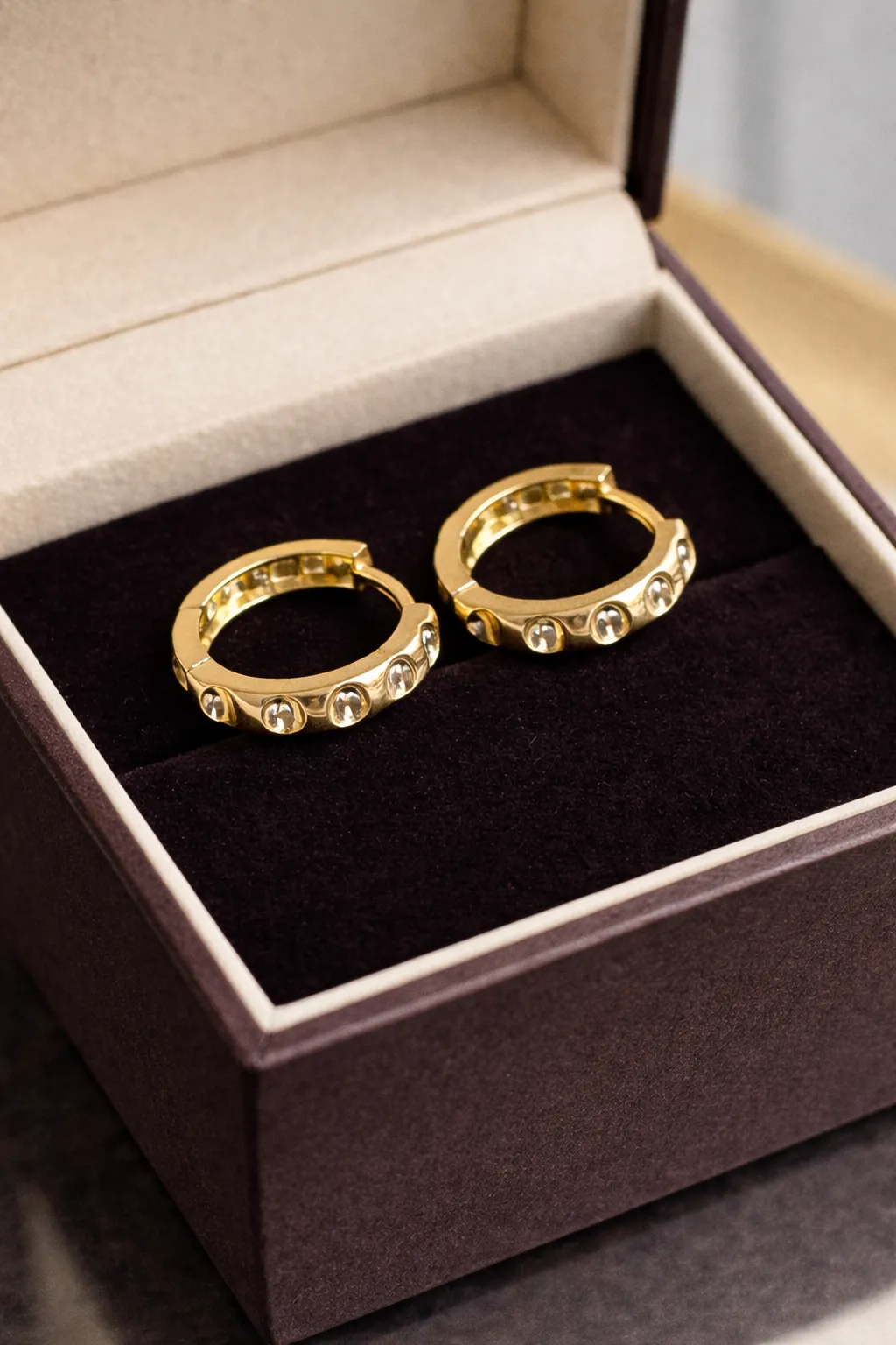 Favori Marka İtalyan Model Halka Küpe 