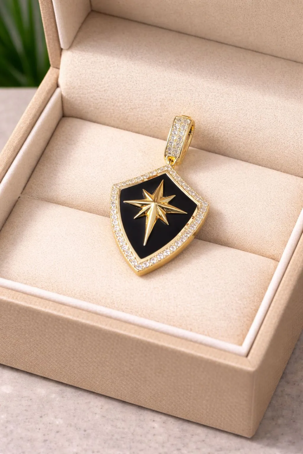 Favori Marka Siyah Mineli Kutup Yıldızı Model Uç