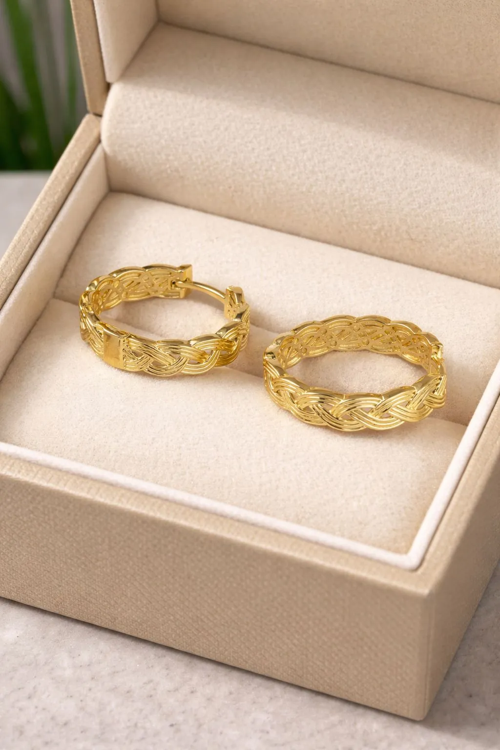 Favori Marka İtalyan Küpe