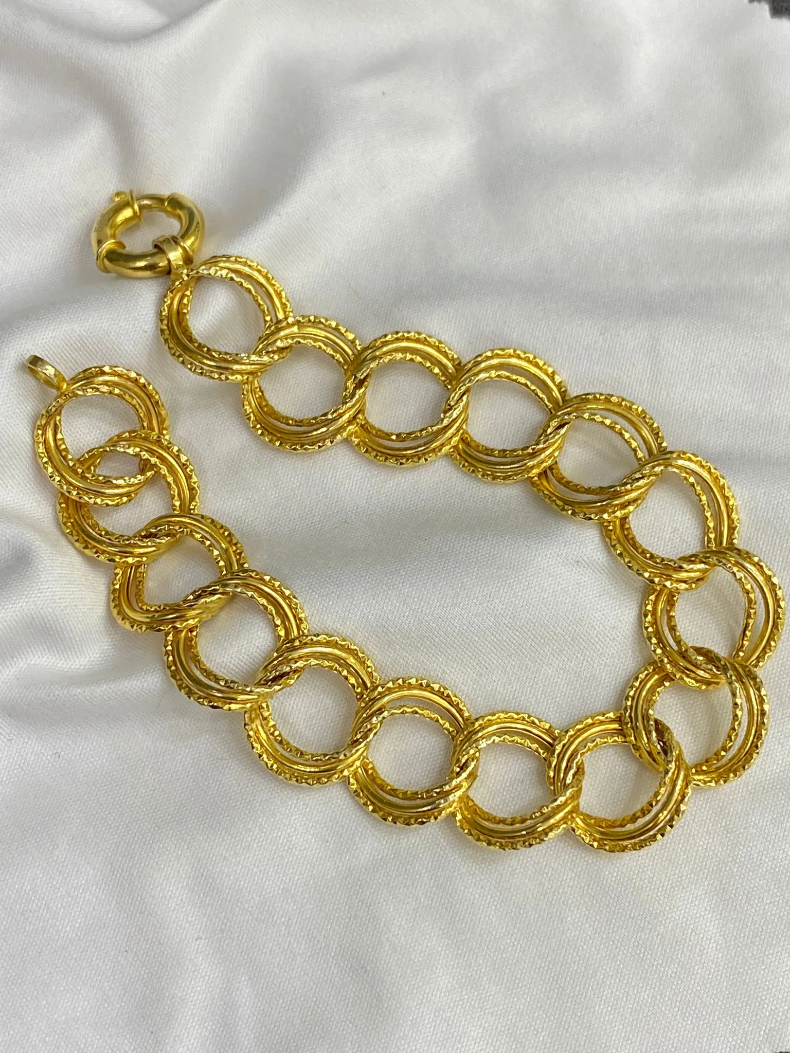 Favori Marka Samanyolu Model Bileklik