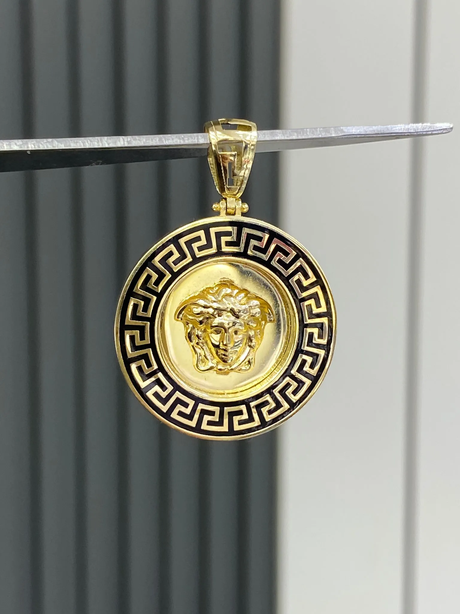 Favori Marka İtalyan Model Uç