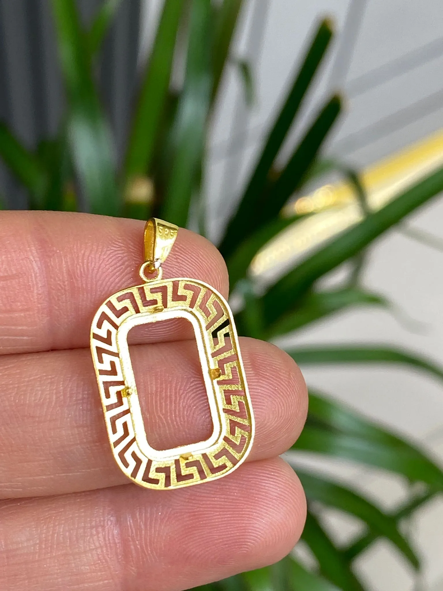 Favori Marka Külçe Çerçeve Model Uç