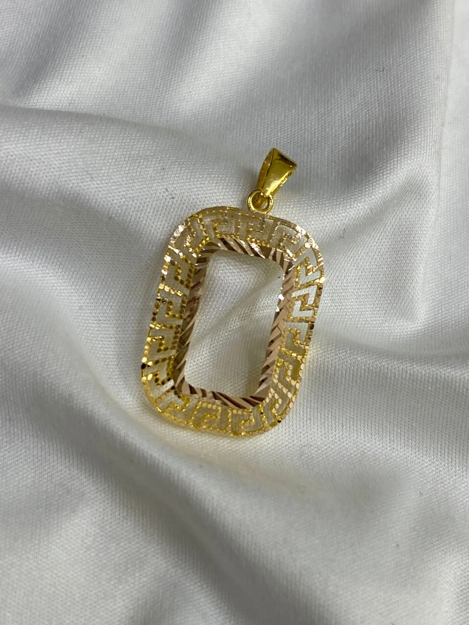 Favori Marka Külçe Çerçeve Model Uç