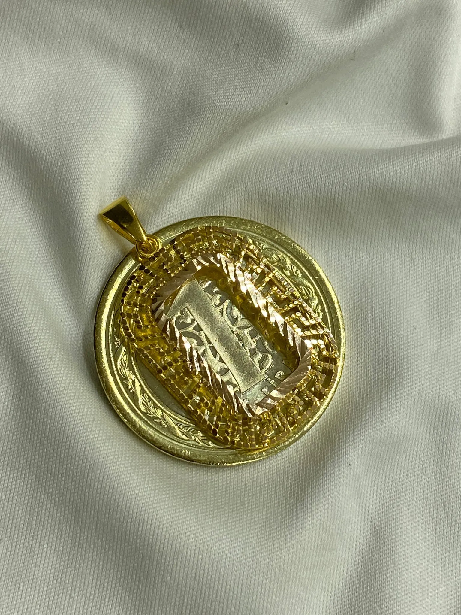 Favori Marka Külçe Çerçeve Model Uç