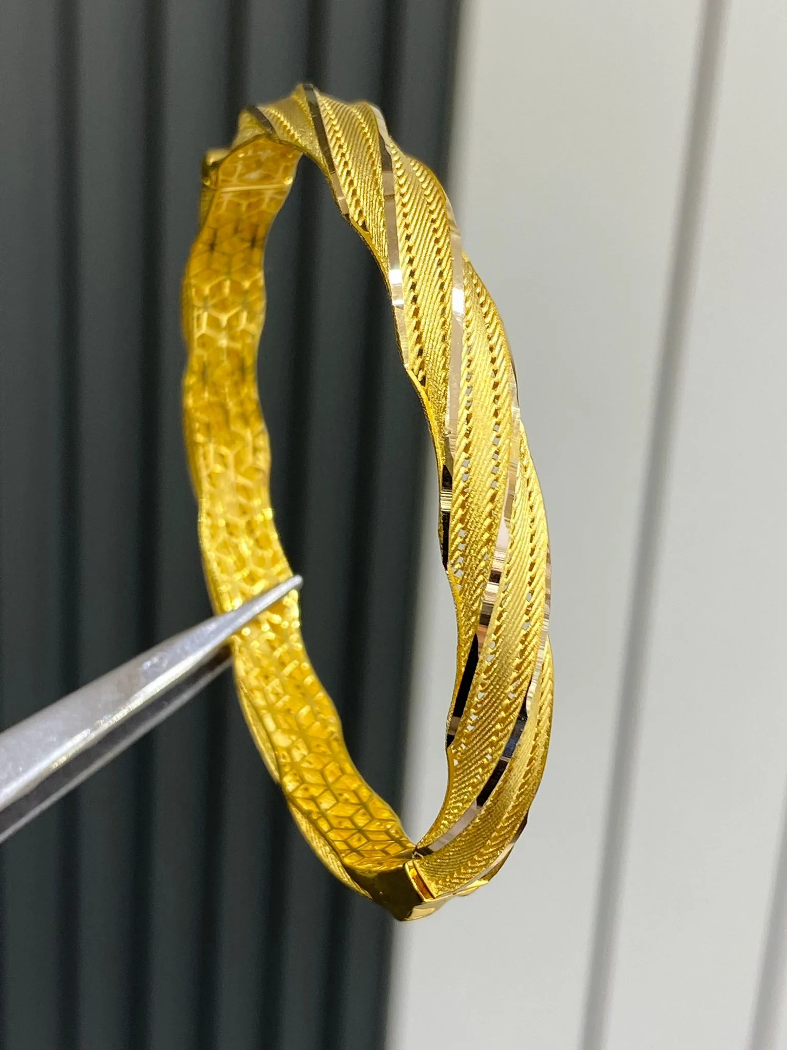 Favori Marka İtalyan Model Kelepçe