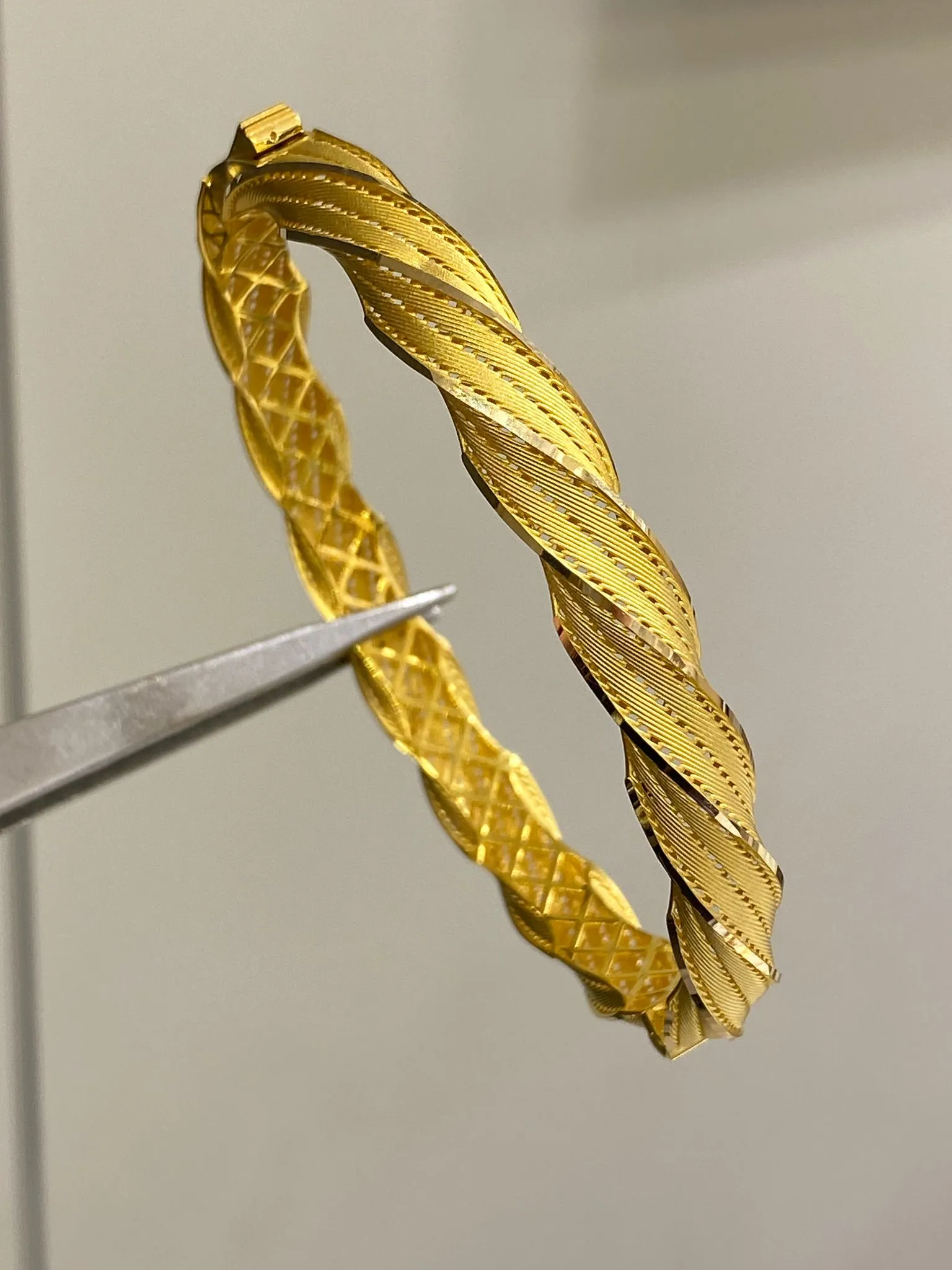 Favori Marka İtalyan Model Kelepçe