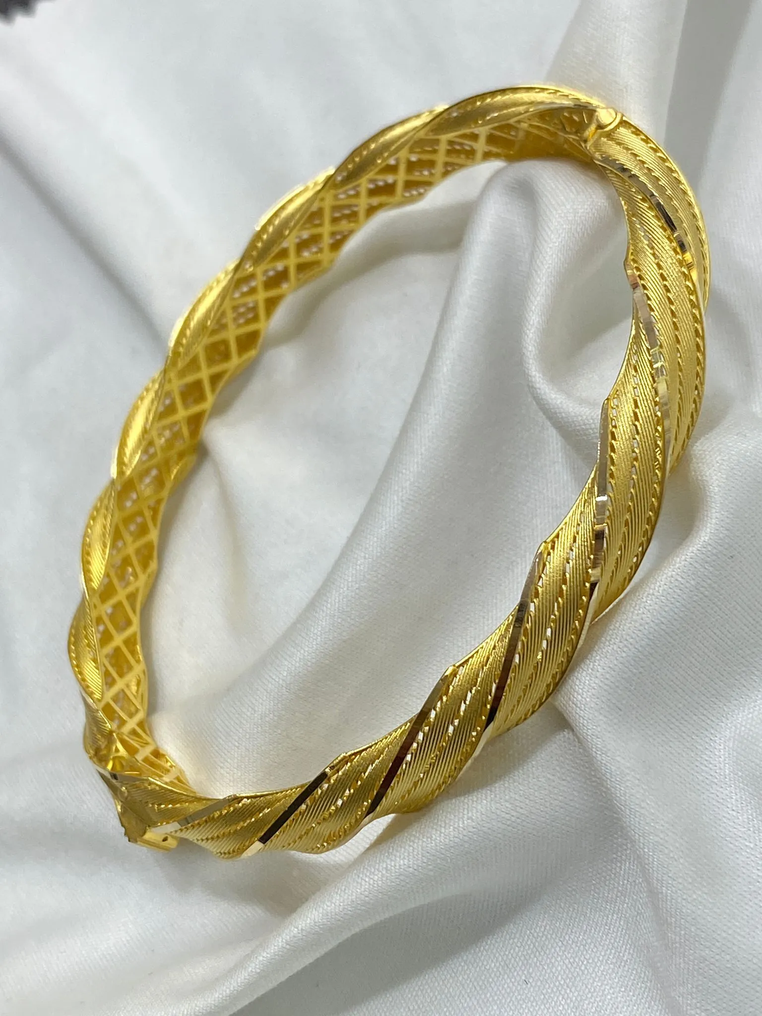 Favori Marka İtalyan Model Kelepçe