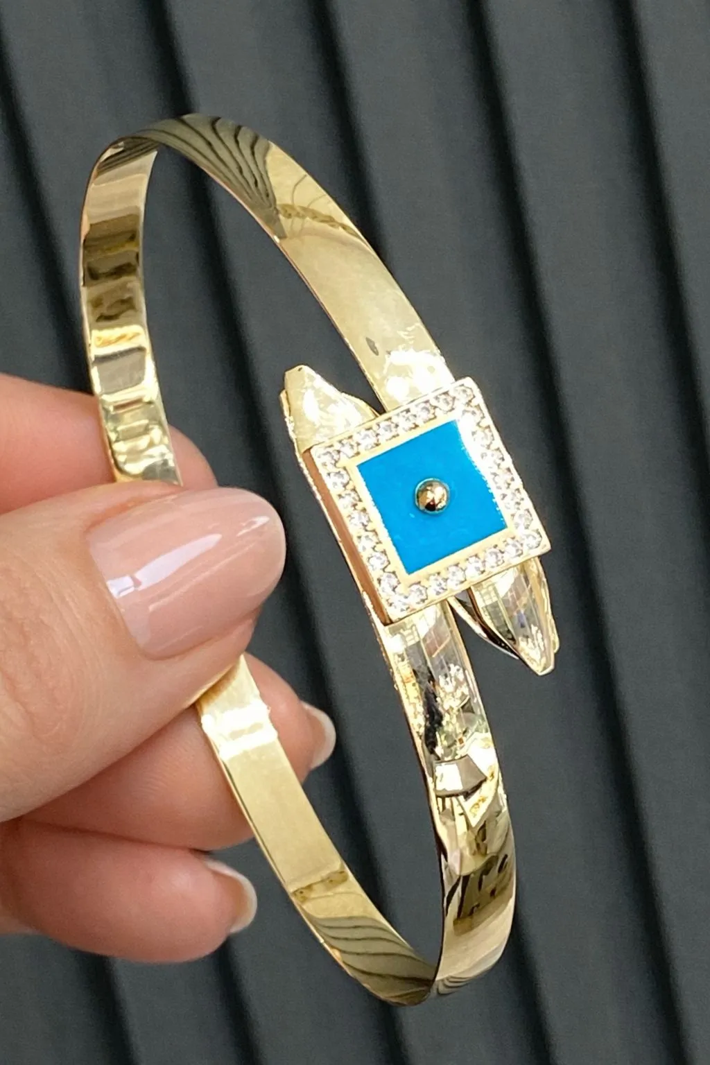 Favori Marka Mineli Model İtalyan Kelepçe