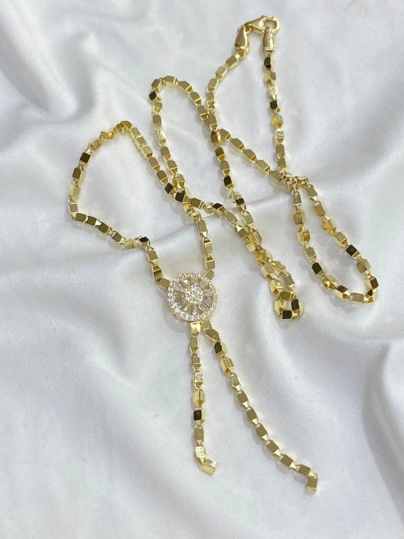 Favori Marka İtalyan Model Kolye