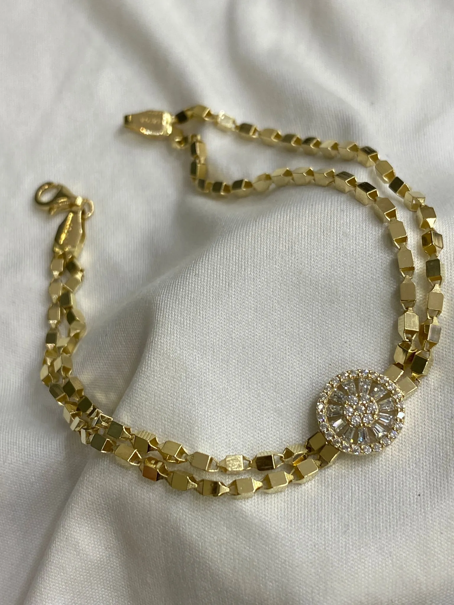 Favori Marka İtalyan Model Bileklik