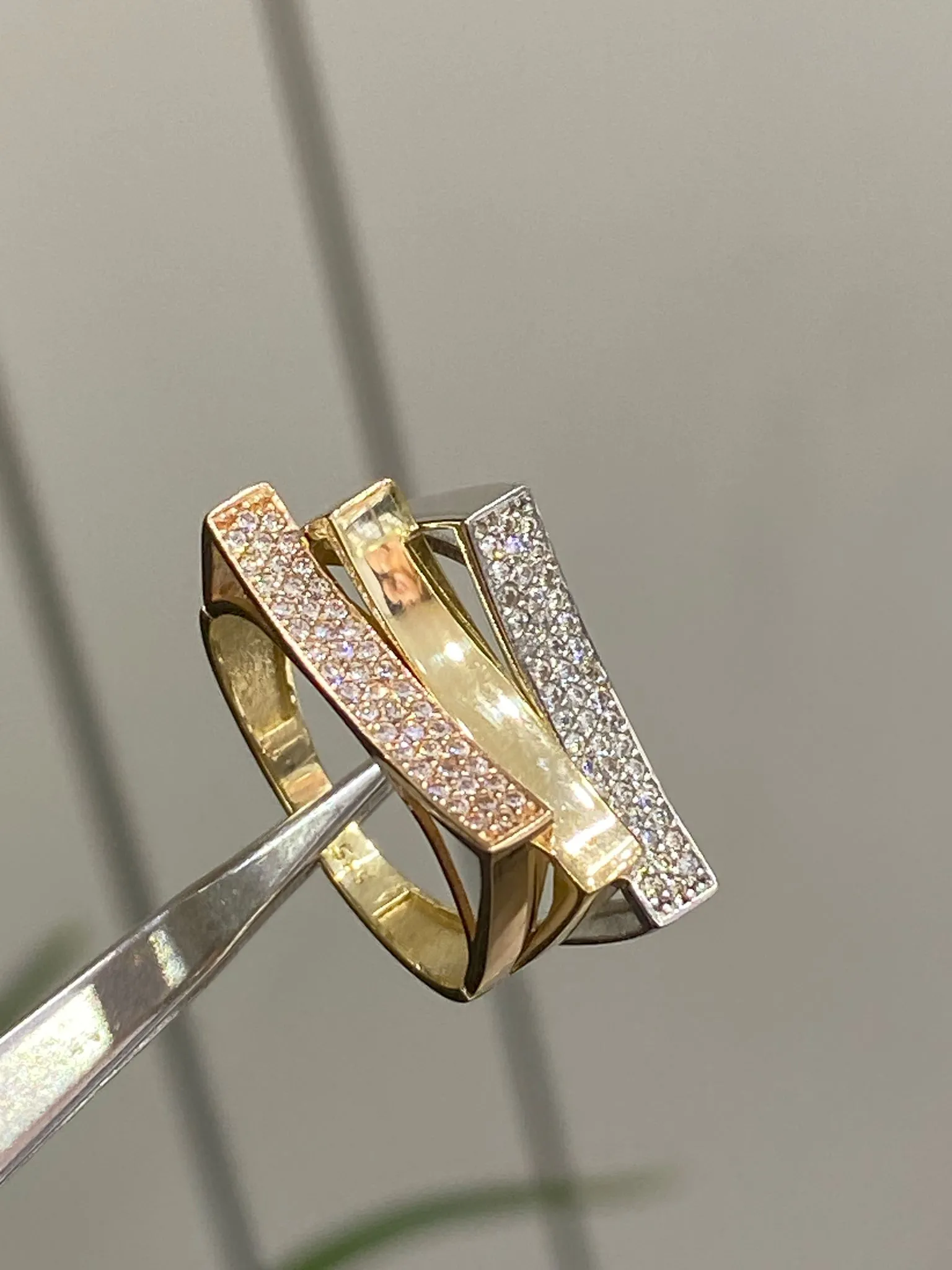 Favori Marka Üç Renkli Fantezi Model Yüzük