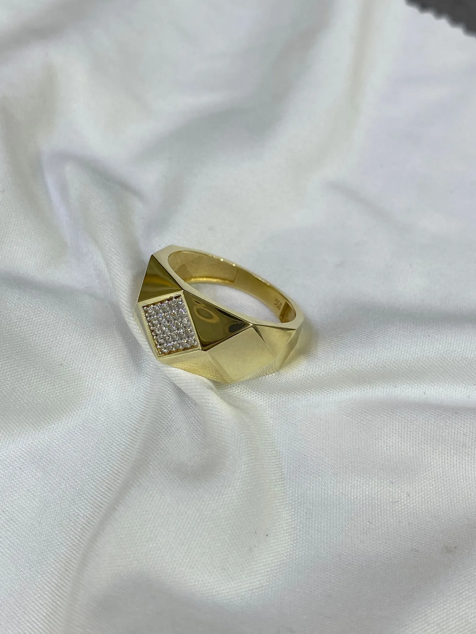 Favori Marka İtalyan Model Yüzük