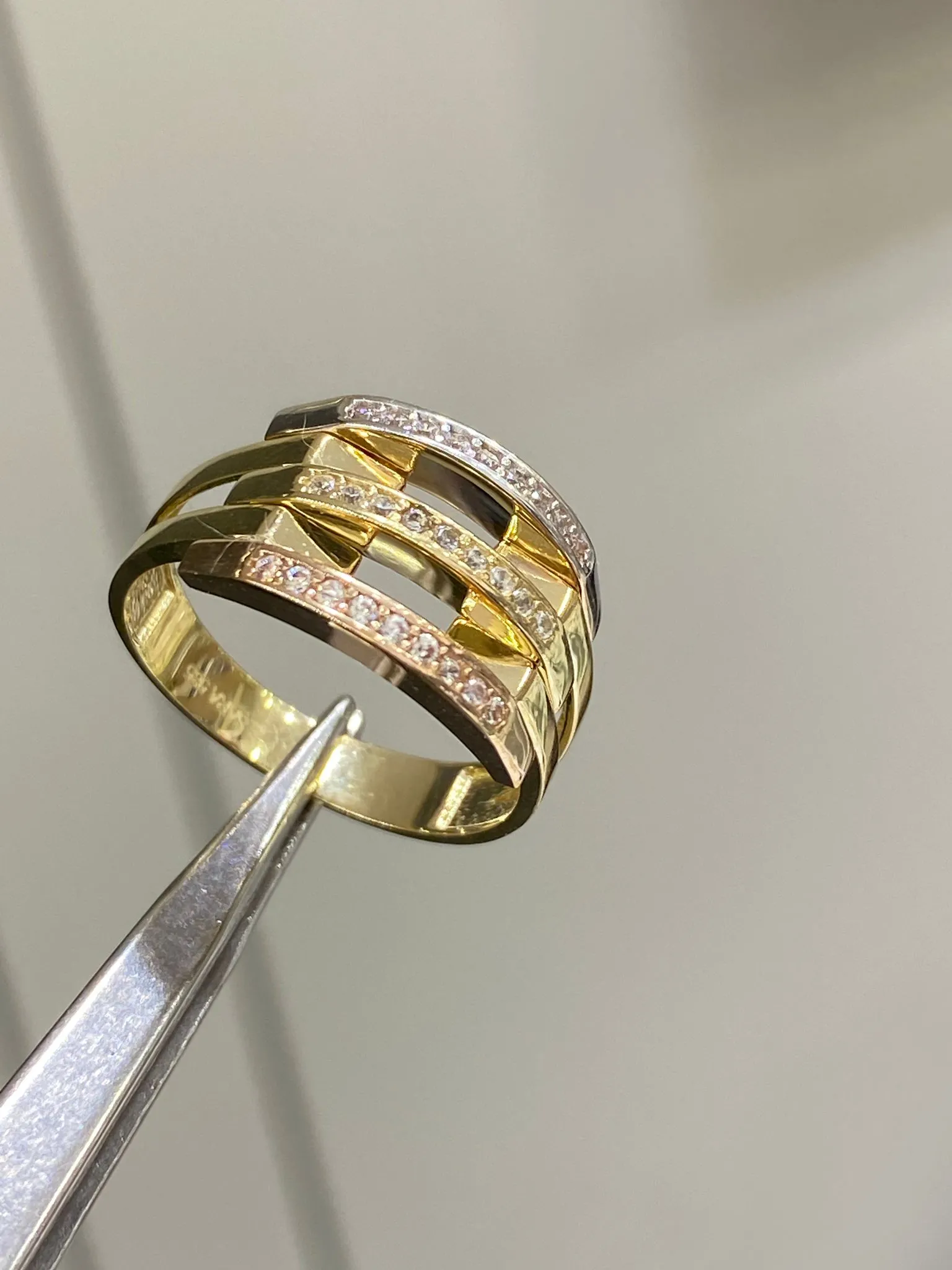 Favori Marka Kaburga Model Yüzük