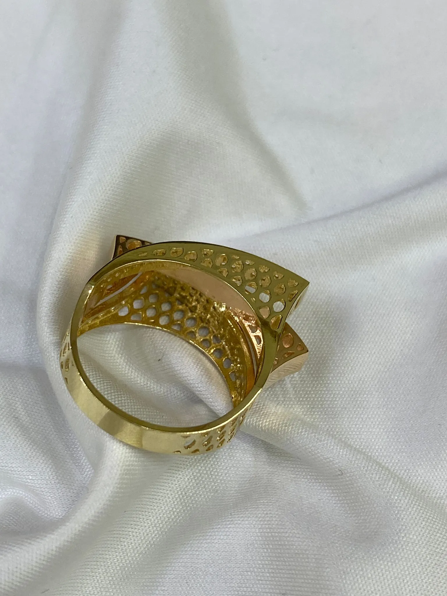 Favori Marka Üç Renkli Fantezi Model Yüzük