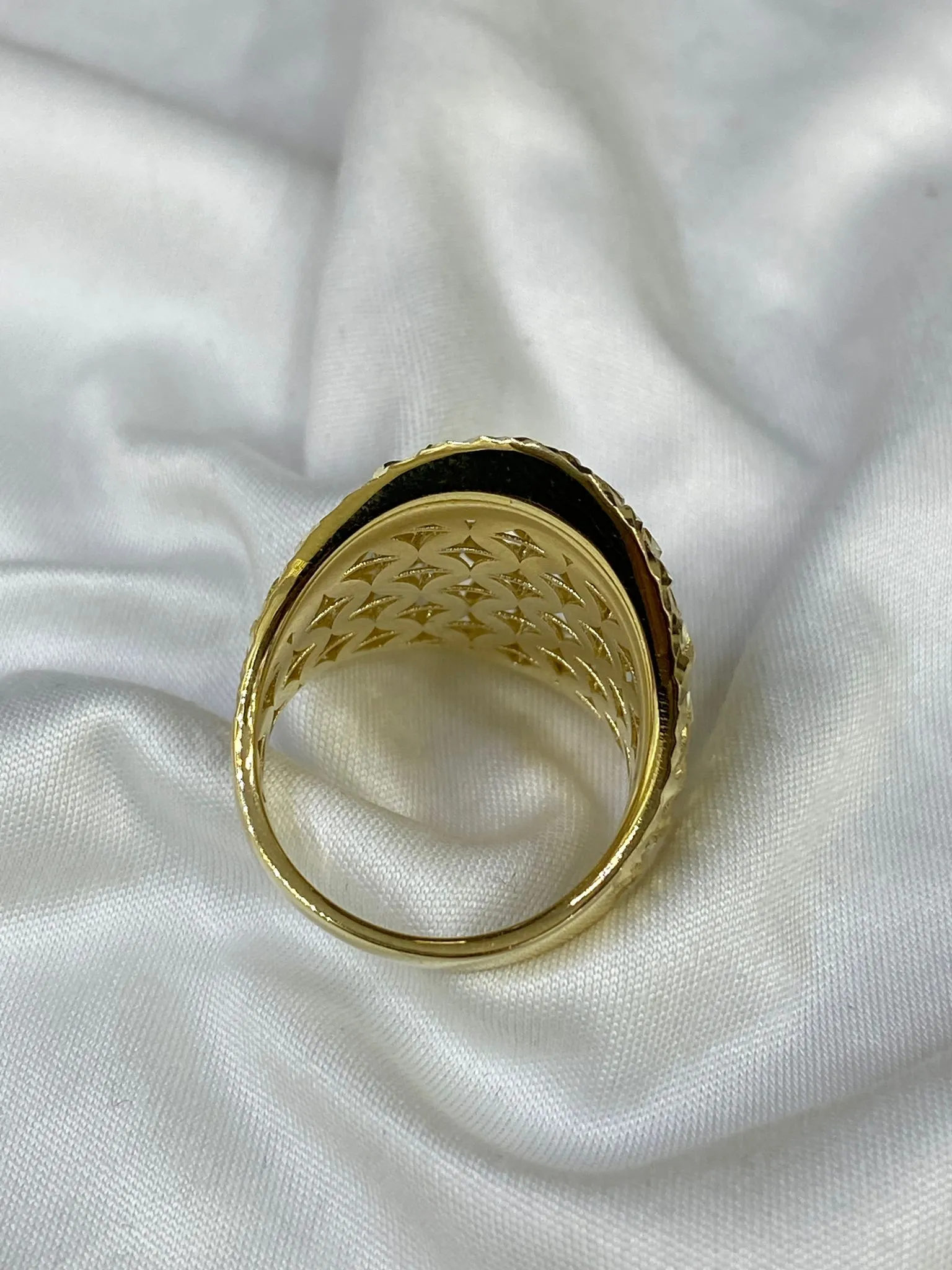 Favori Marka Kalem İşleme Füzyon Model Yüzük