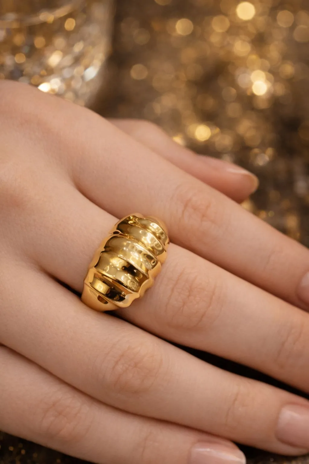 Favori Marka İstiridye Model Yüzük