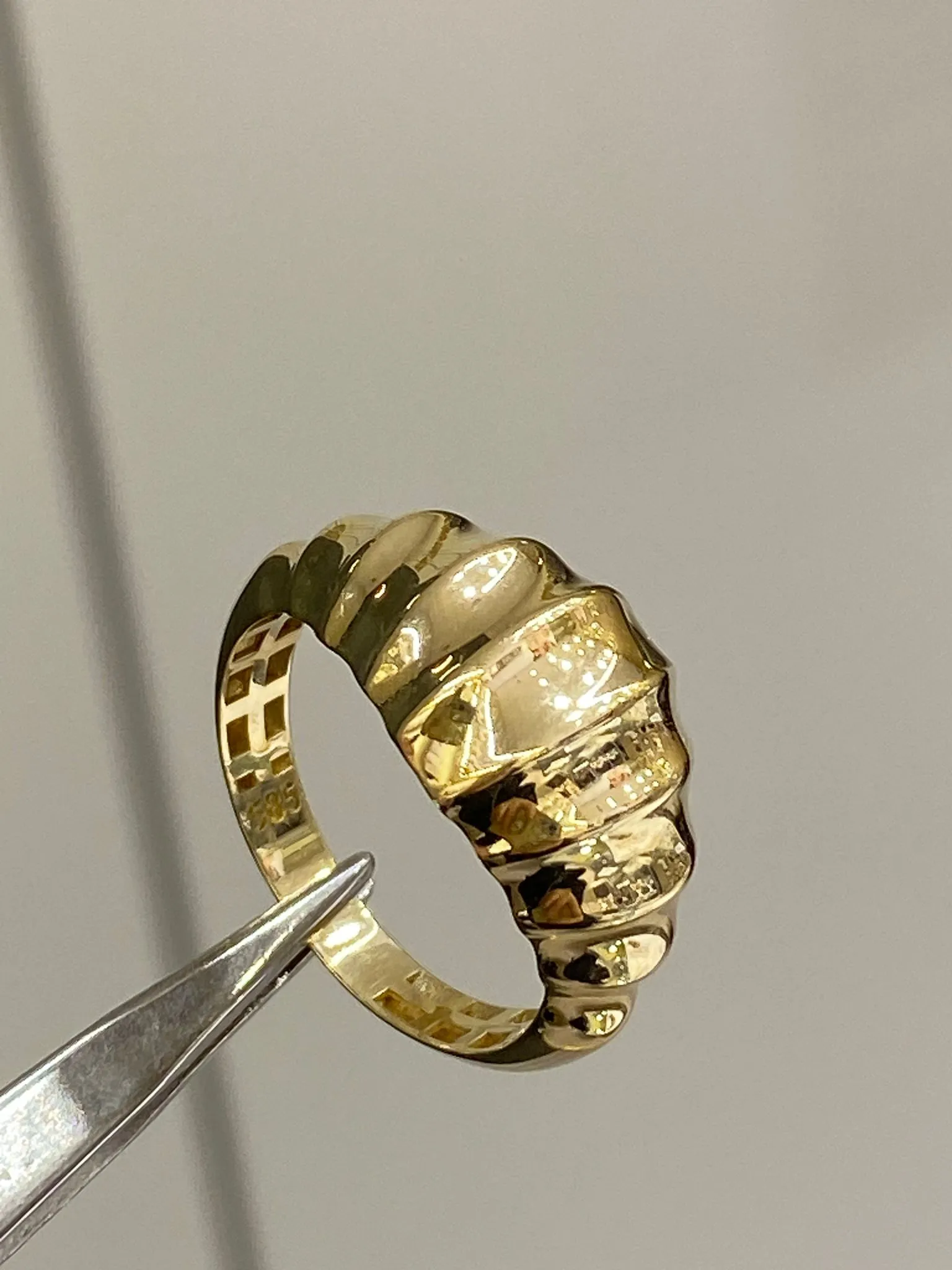 Favori Marka İstiridye Model Yüzük