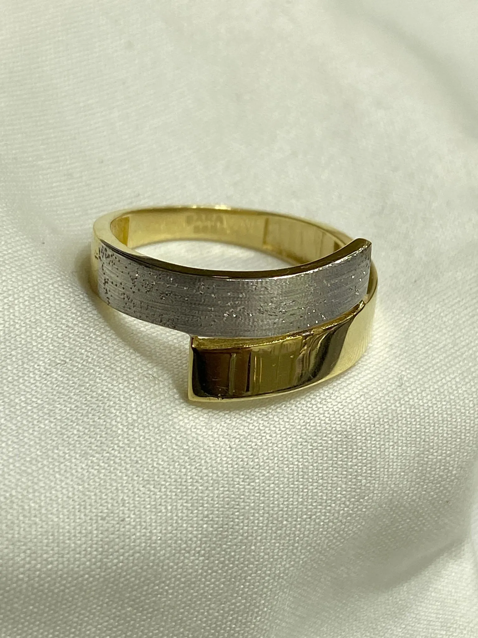 Favori Marka İki Renkli İtalyan Model Yüzük