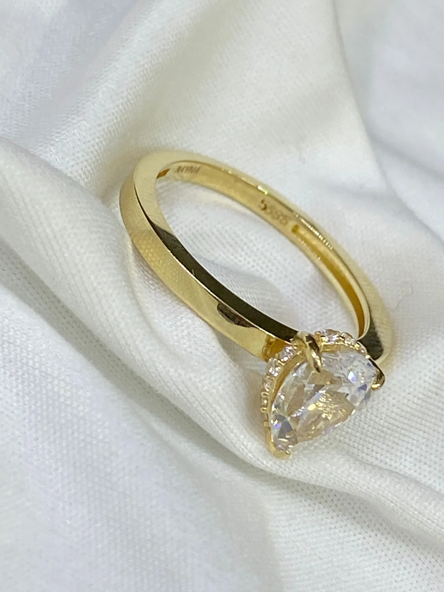 Favori Marka Damla Model Yüzük