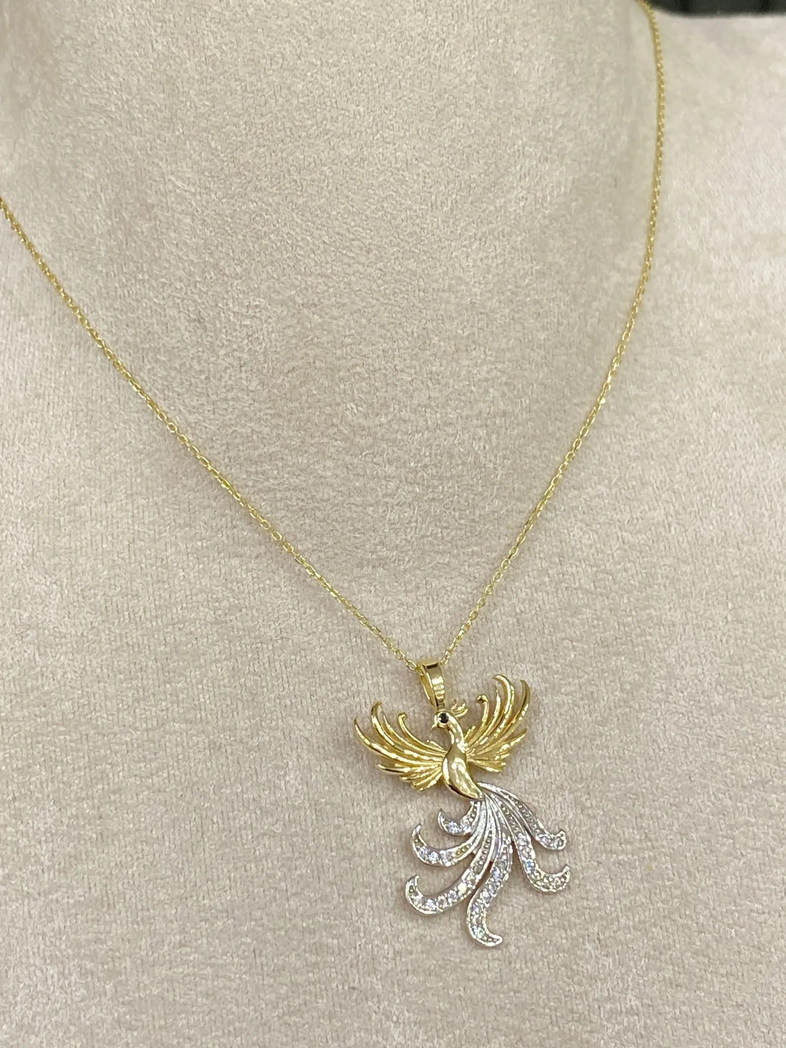 Favori Marka Anka Kuşu Model Kolye