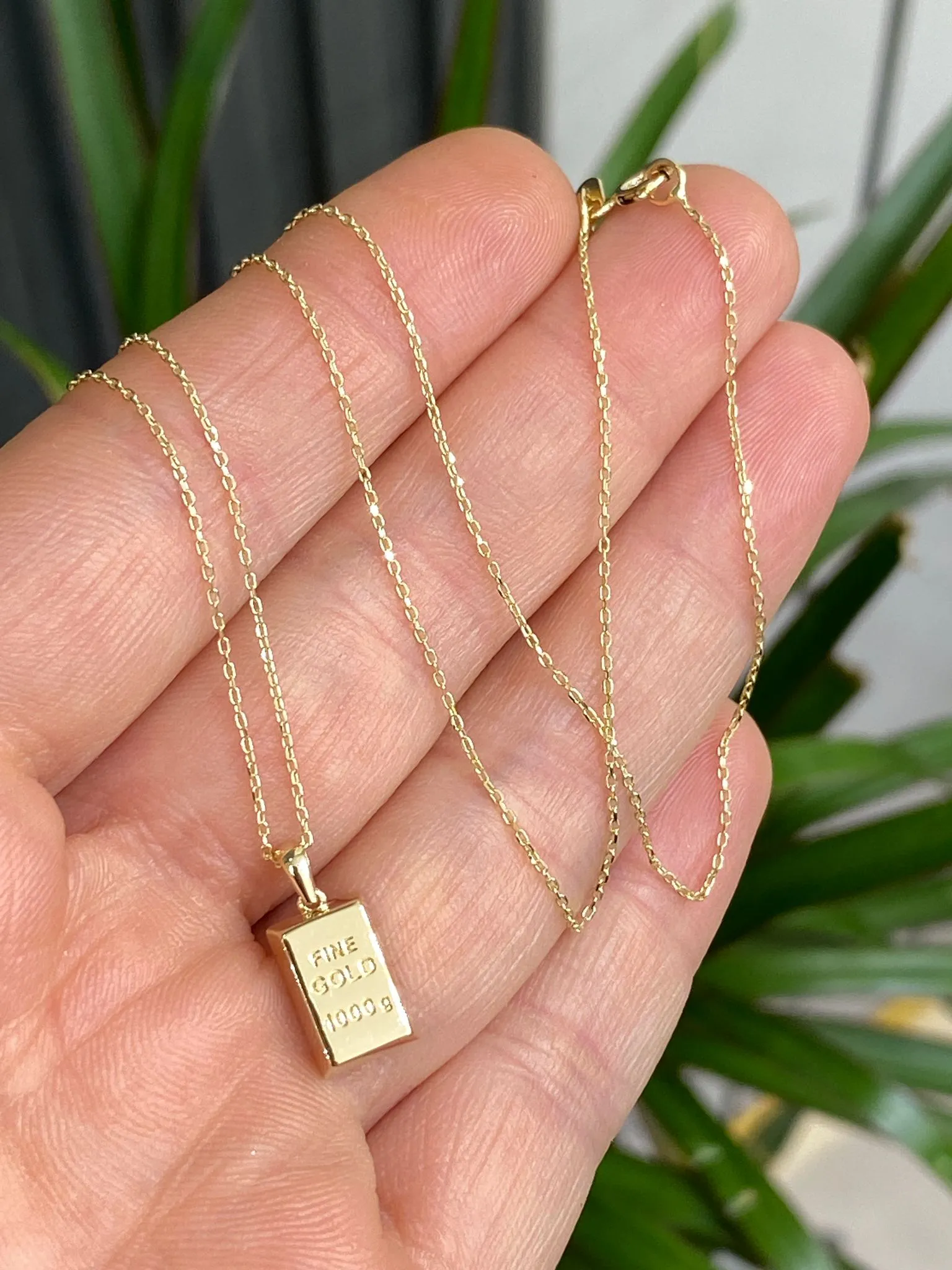 Favori Marka Külçe Model Kolye