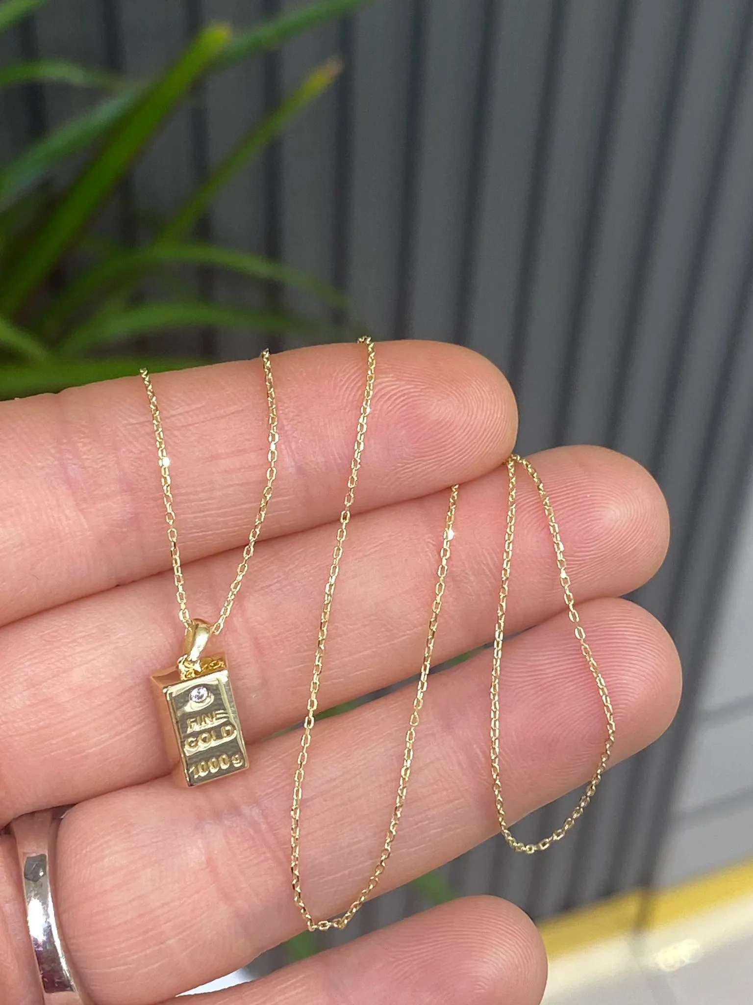 Favori Marka Külçe Model Kolye