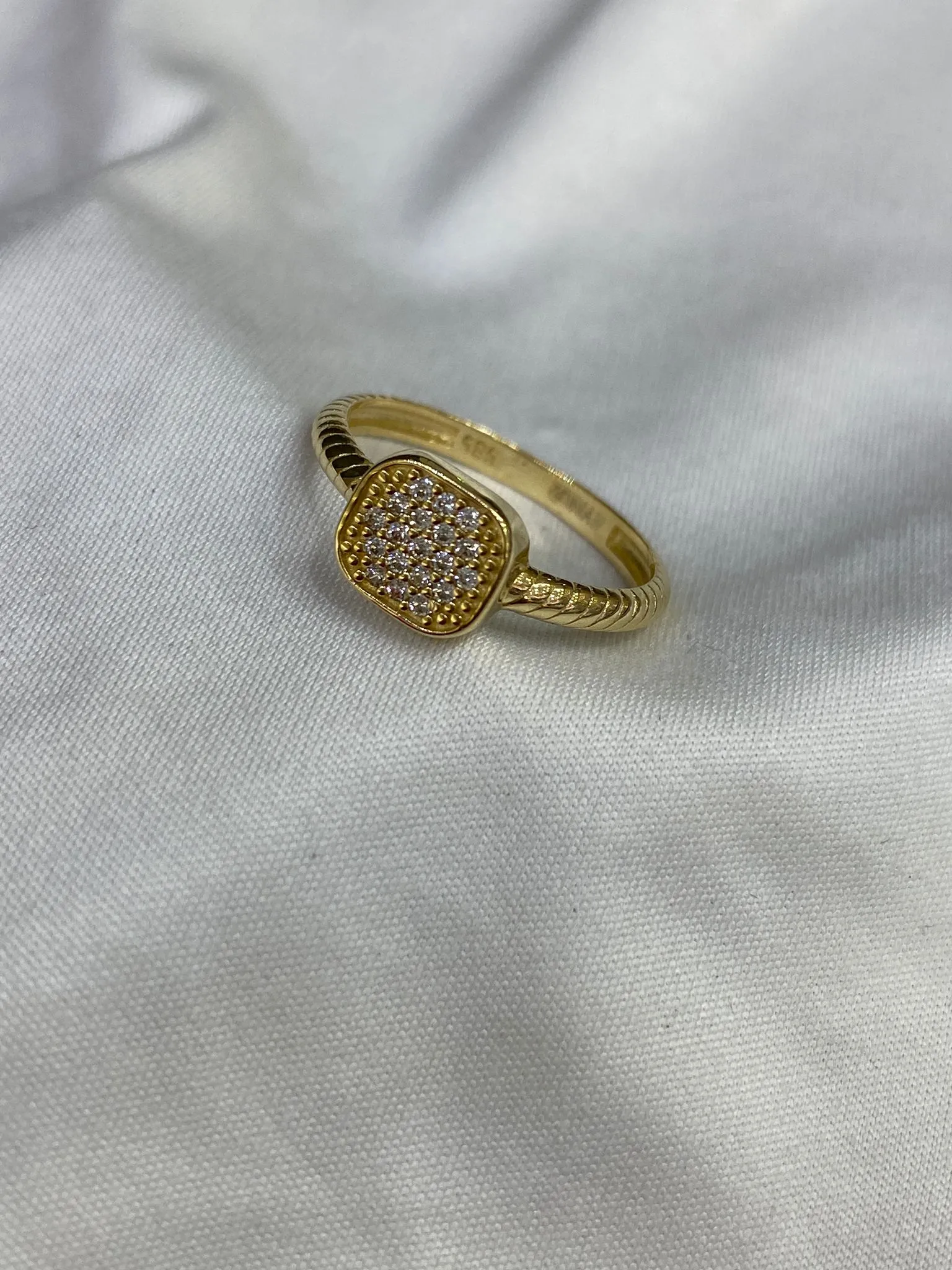 Favori Marka İtalyan Model Yüzük