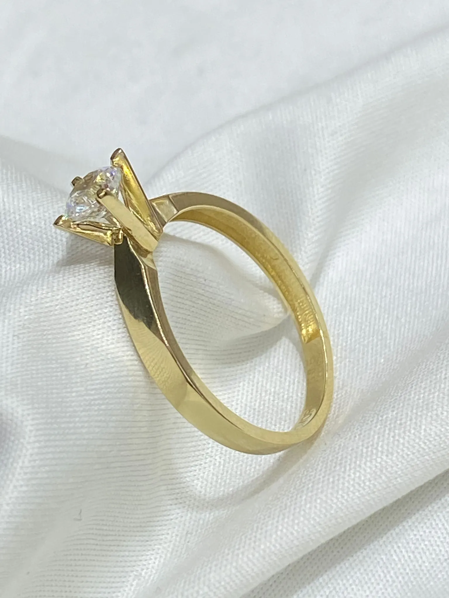 Favori Marka Tektaş Model Yüzük