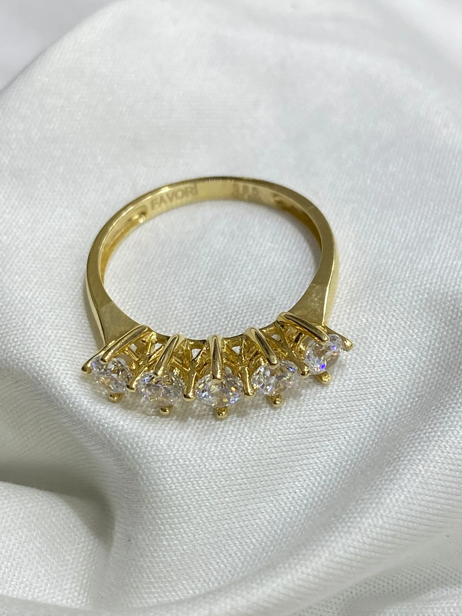 Favori Marka Beştaş Model Yüzük