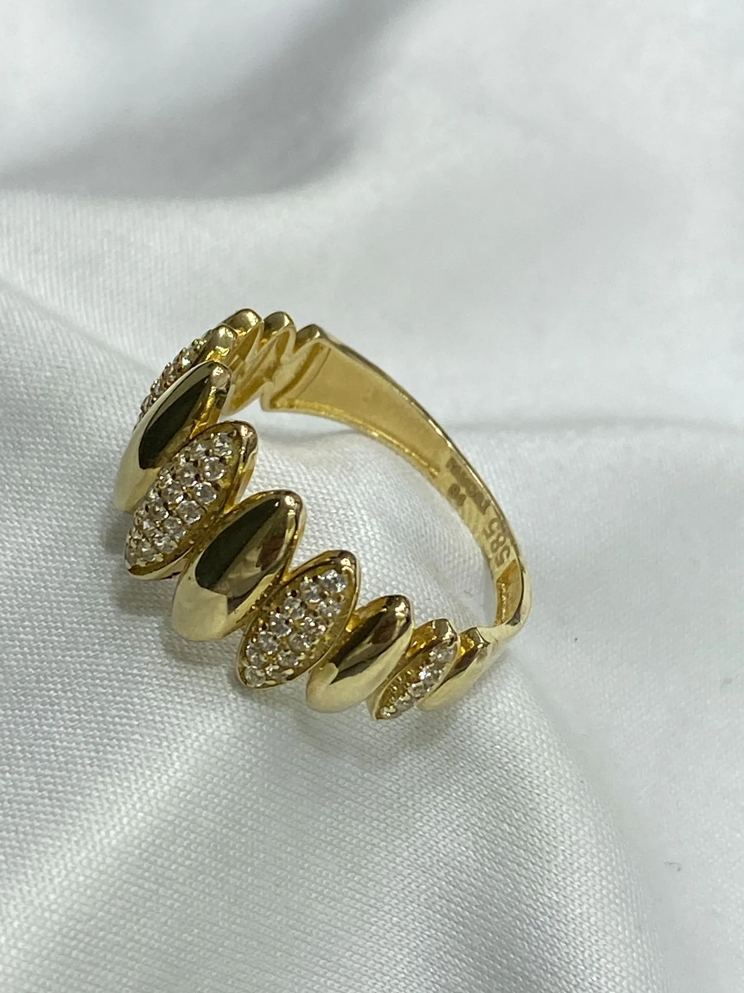 Favori Marka İtalyan Model Yüzük