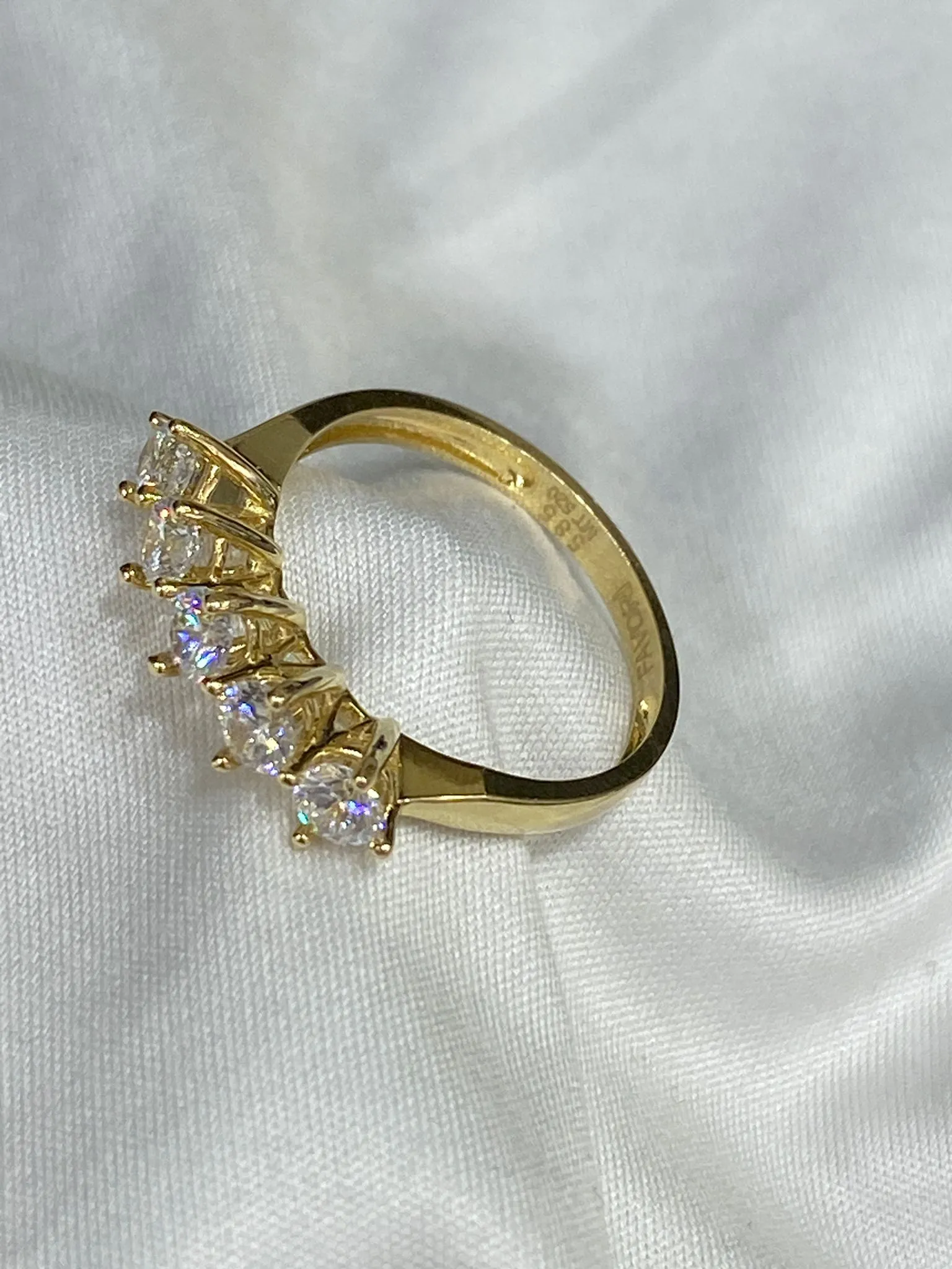 Favori Marka Beştaş Model Yüzük