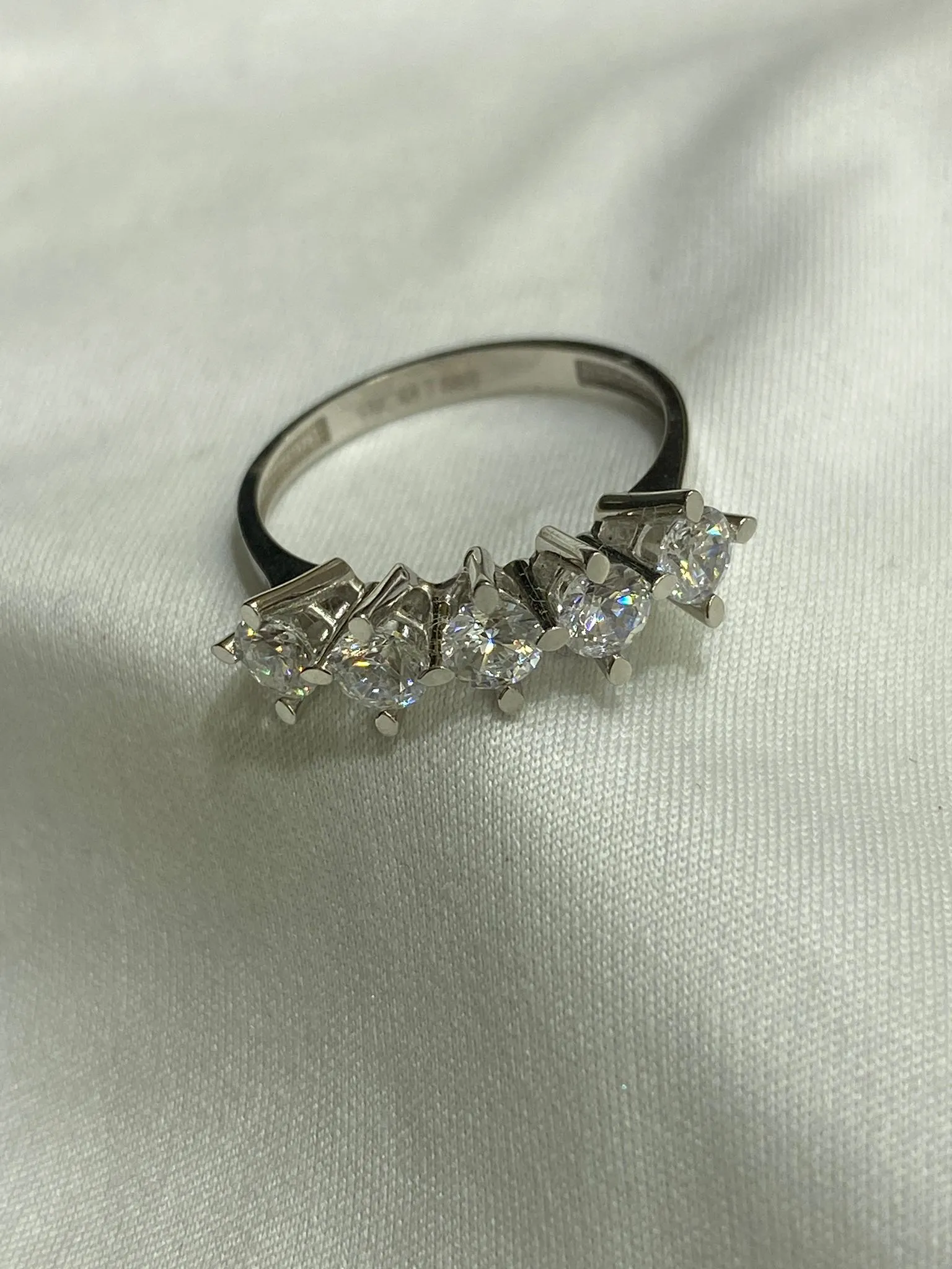 Favori Marka Beştaş Model Yüzük