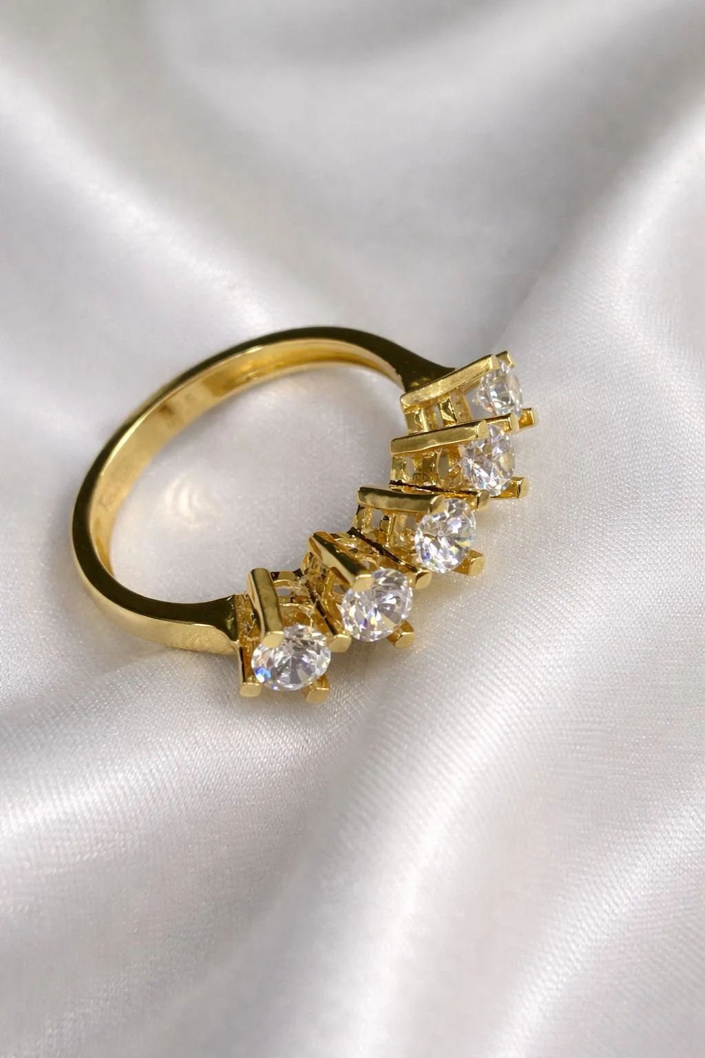 Favori Marka Beştaş Model Yüzük