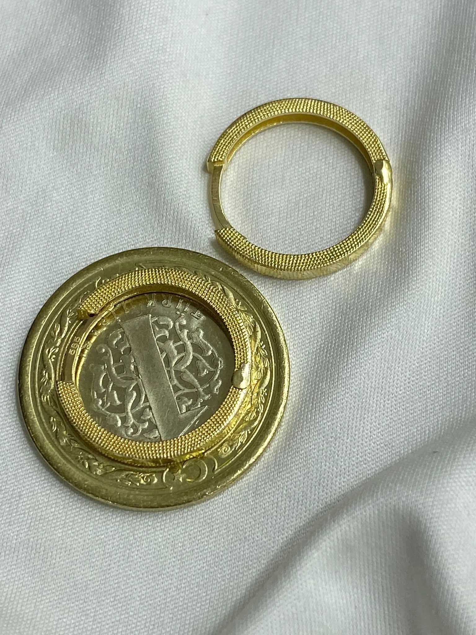 Favori Marka Halka Model Küpe