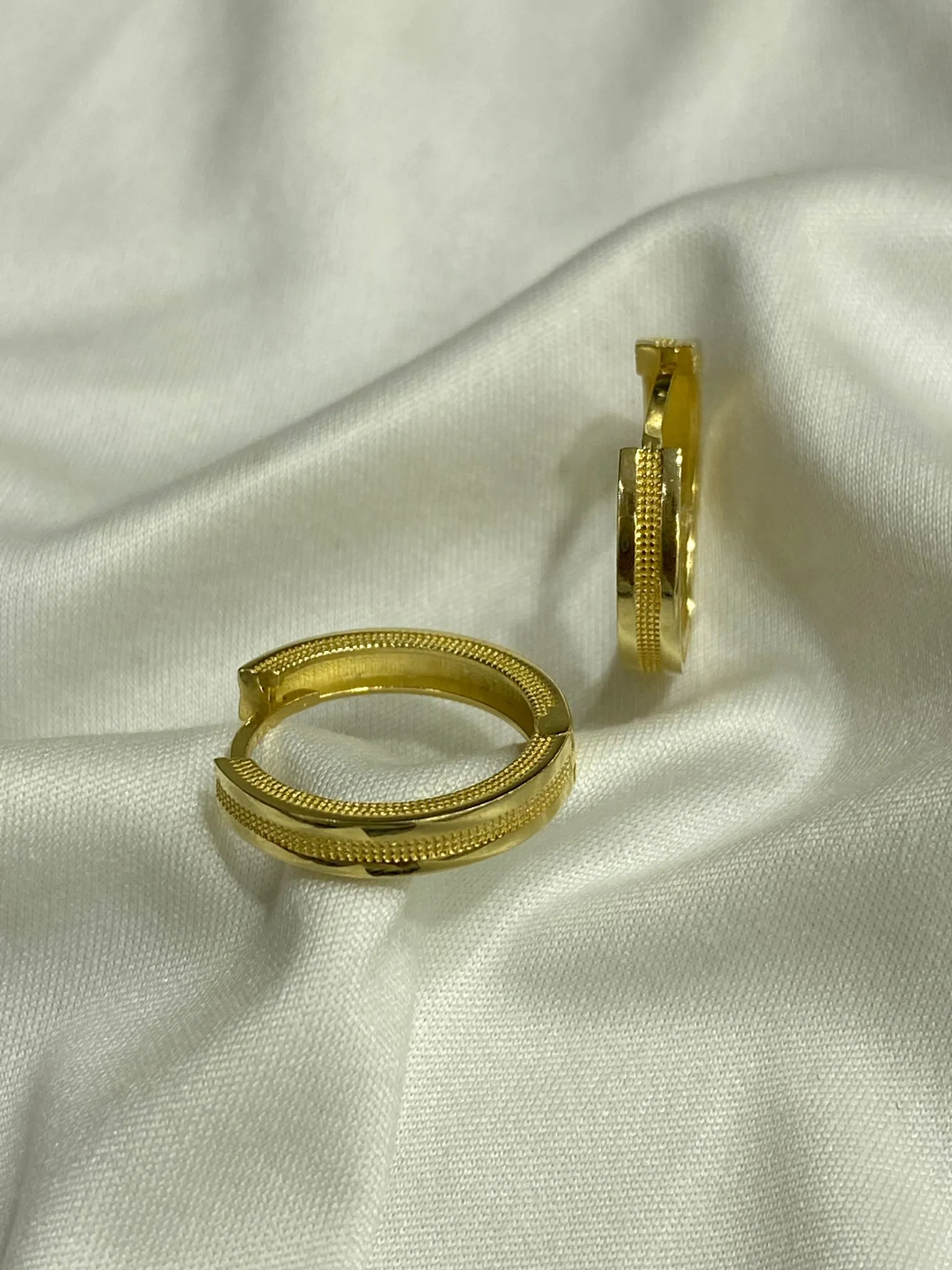 Favori Marka Halka Model Küpe