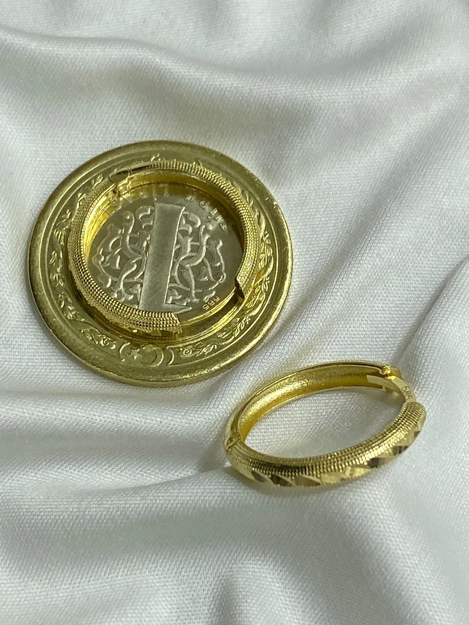 Favori Marka Halka Model Küpe