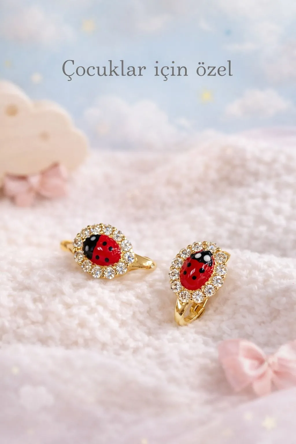 10 Ayar Favori Marka Çocuk Model Küpe