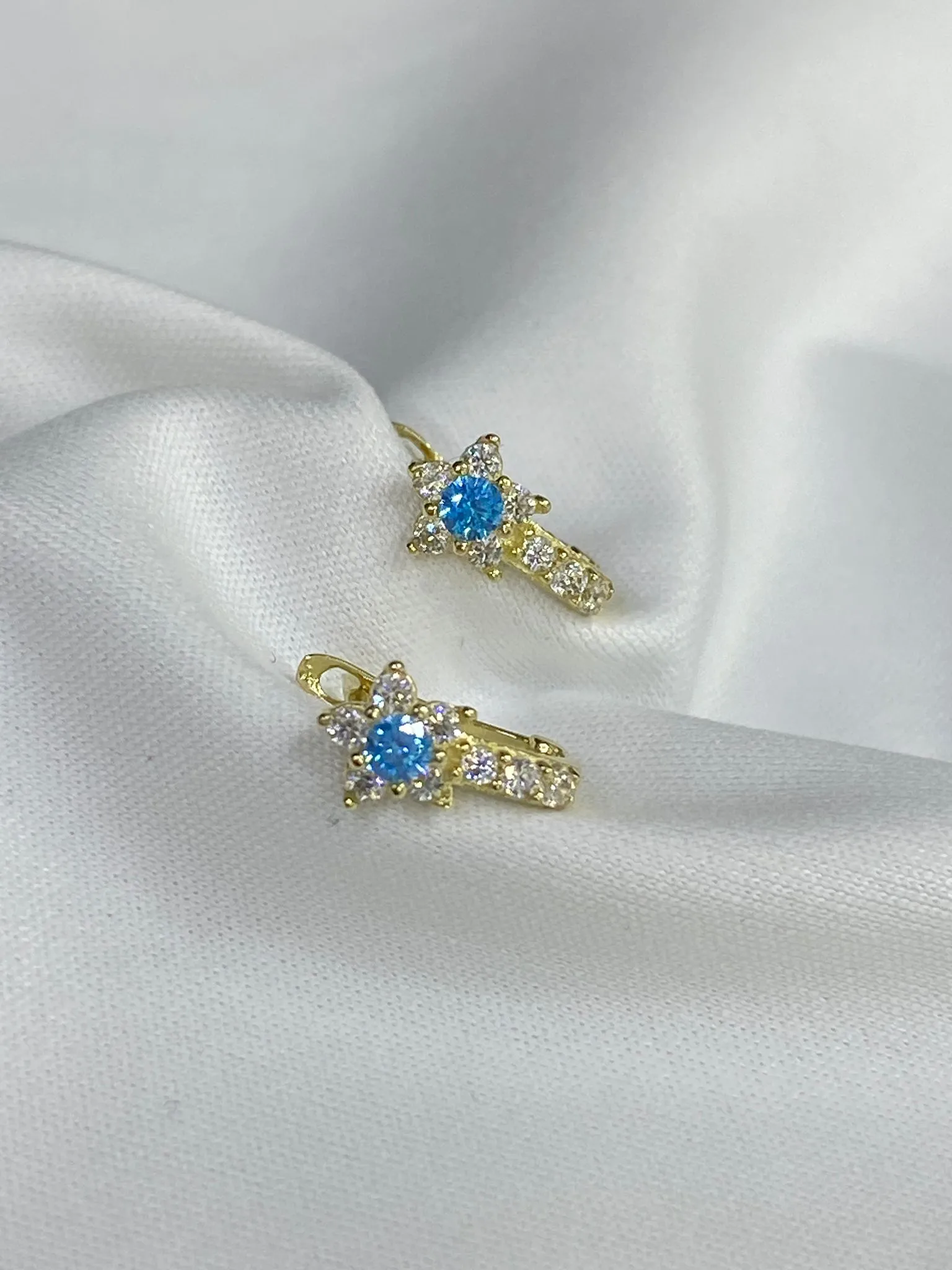 10 Ayar Favori Marka Çocuk Model Küpe