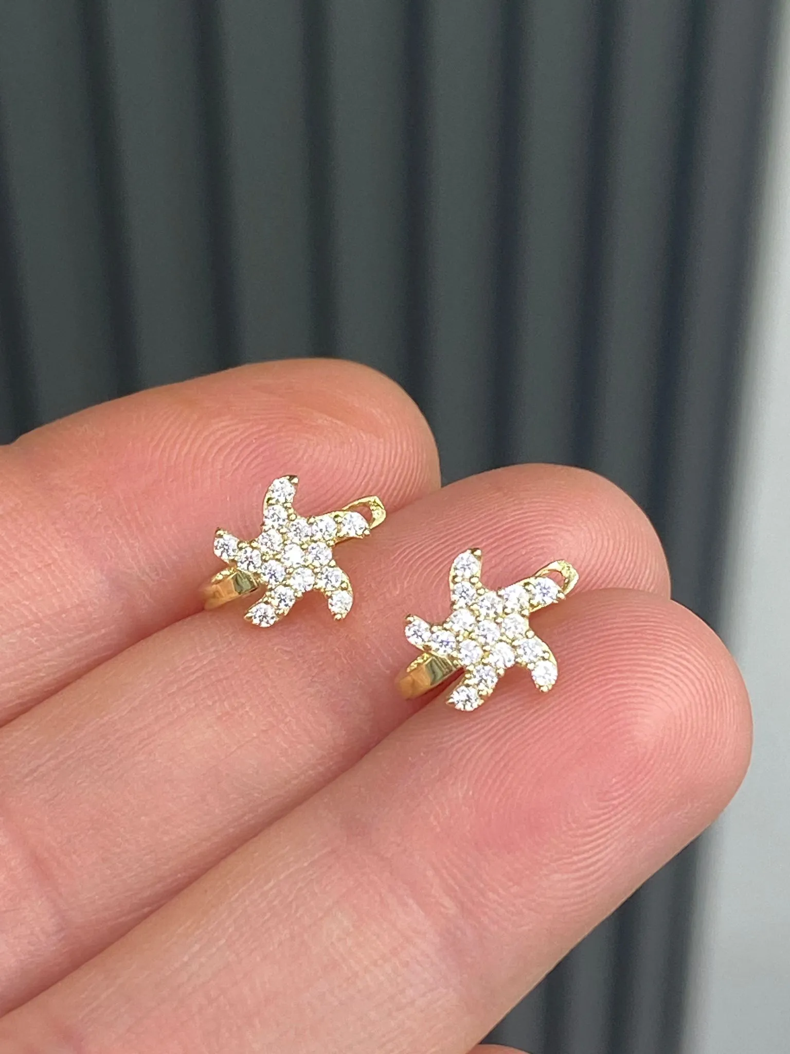 10 Ayar Favori Marka Çocuk Model Küpe