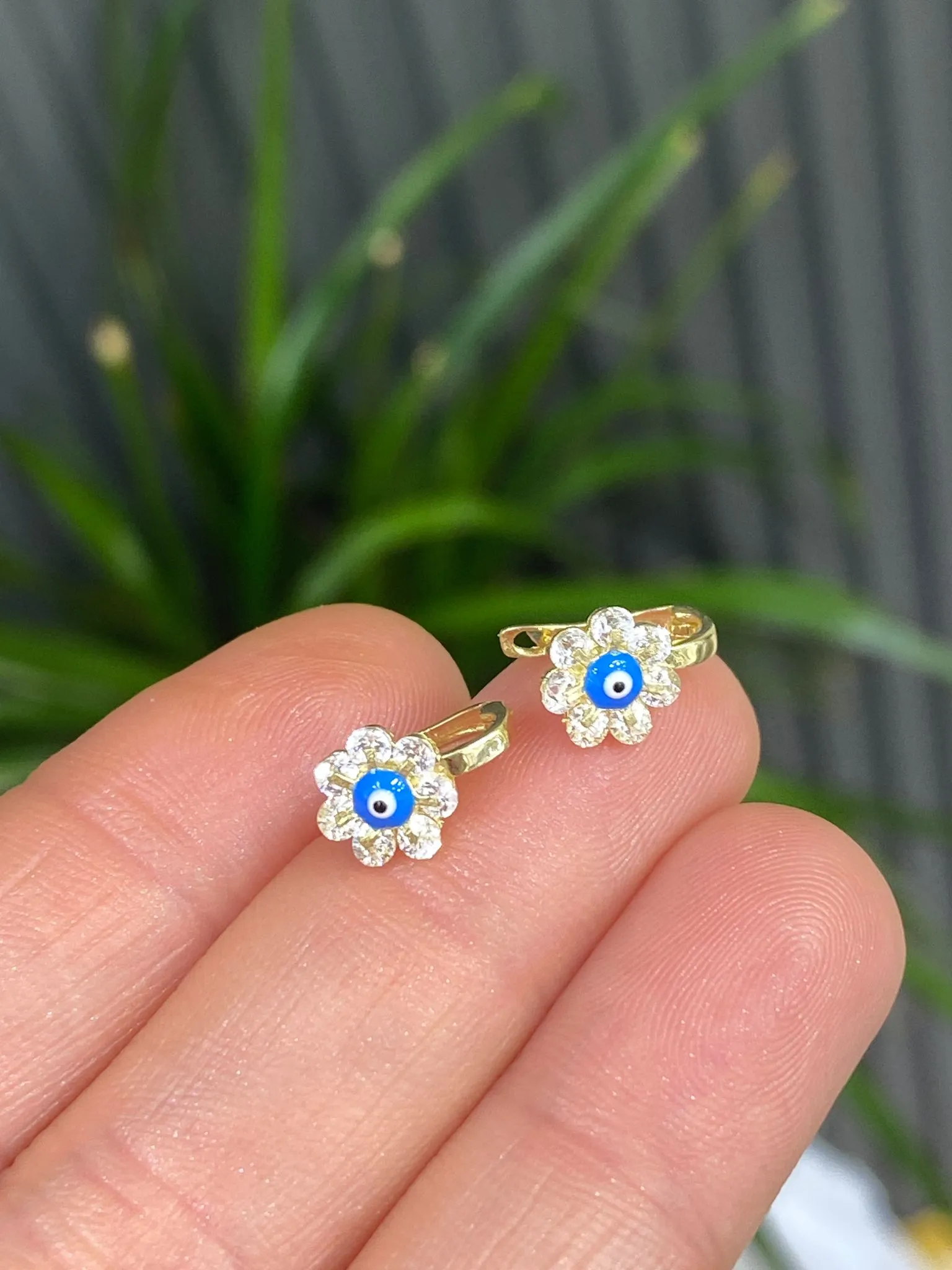 10 Ayar Favori Marka Çocuk Model Küpe