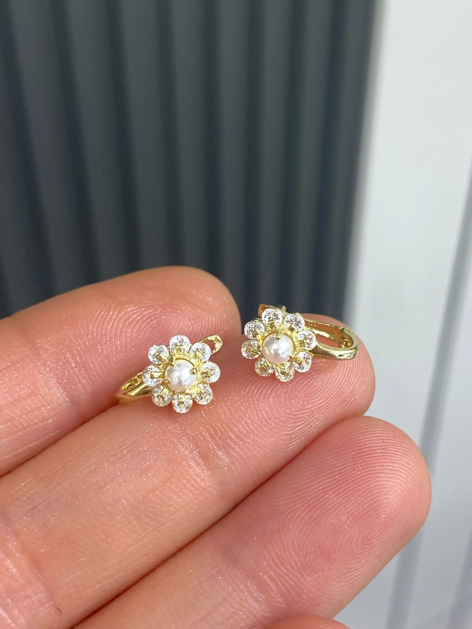 10 Ayar Favori Marka Çocuk Model Küpe