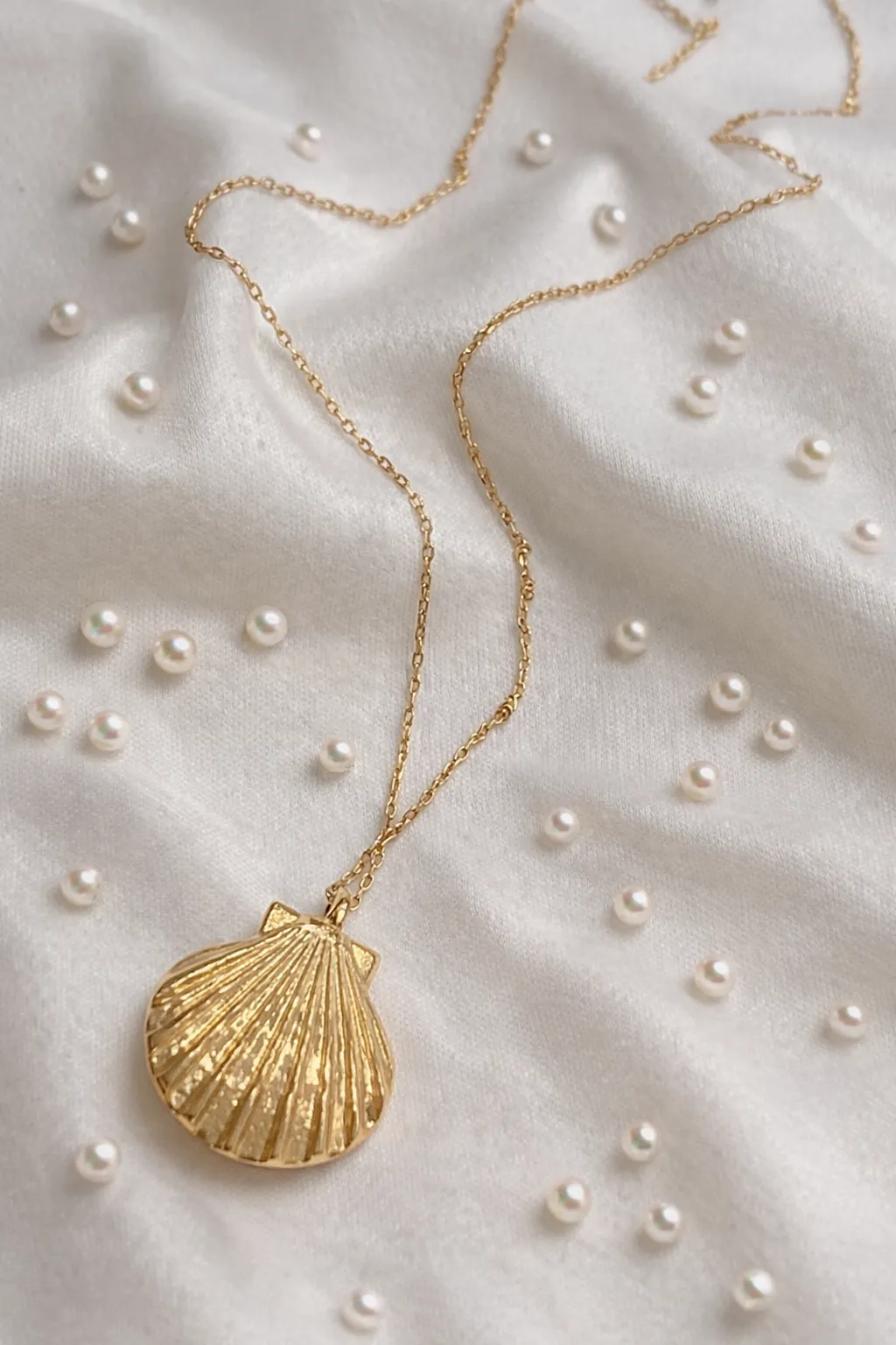 İstiridye Model İnci Kolye