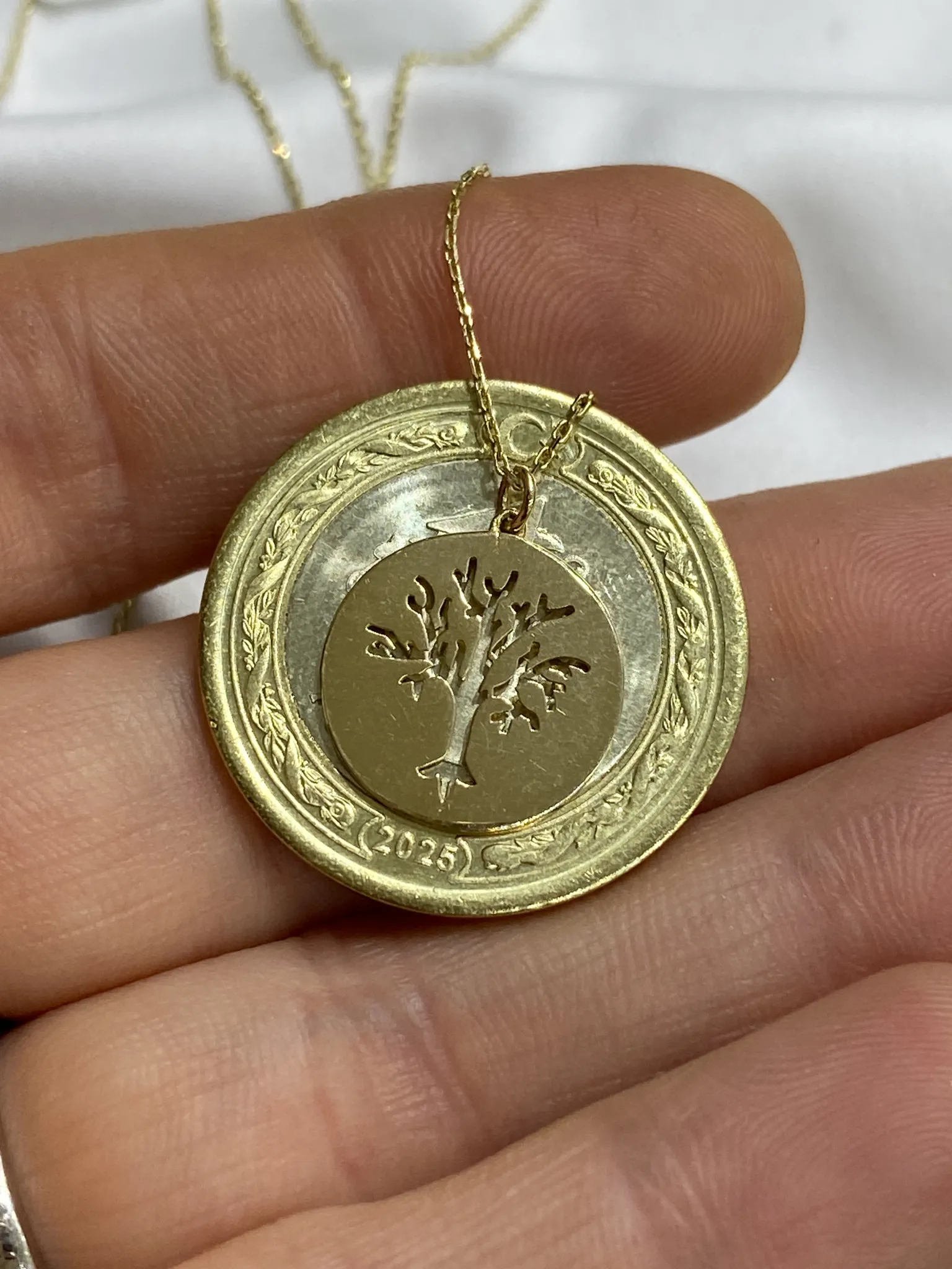 Favori Marka Yaşam Ağacı Model Kolye