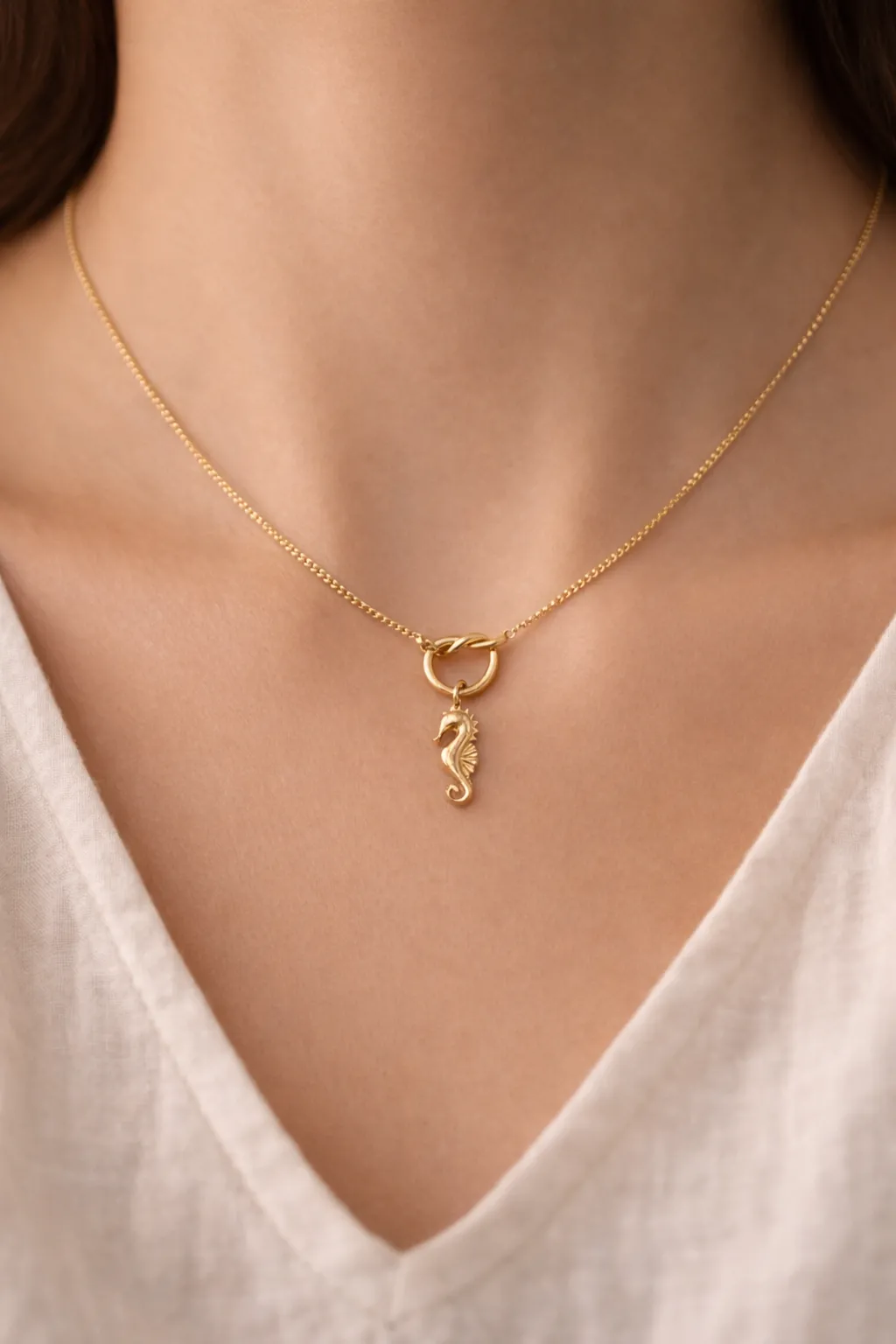 14 Ayar Deniz Atı Model Kolye