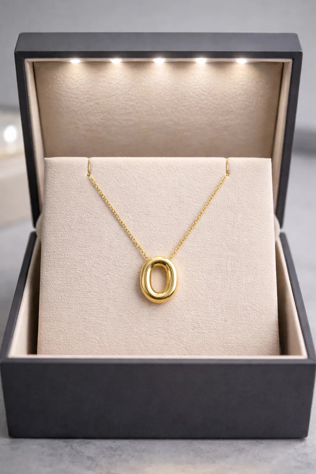 Favori Marka Bolan Model Harf Kolye